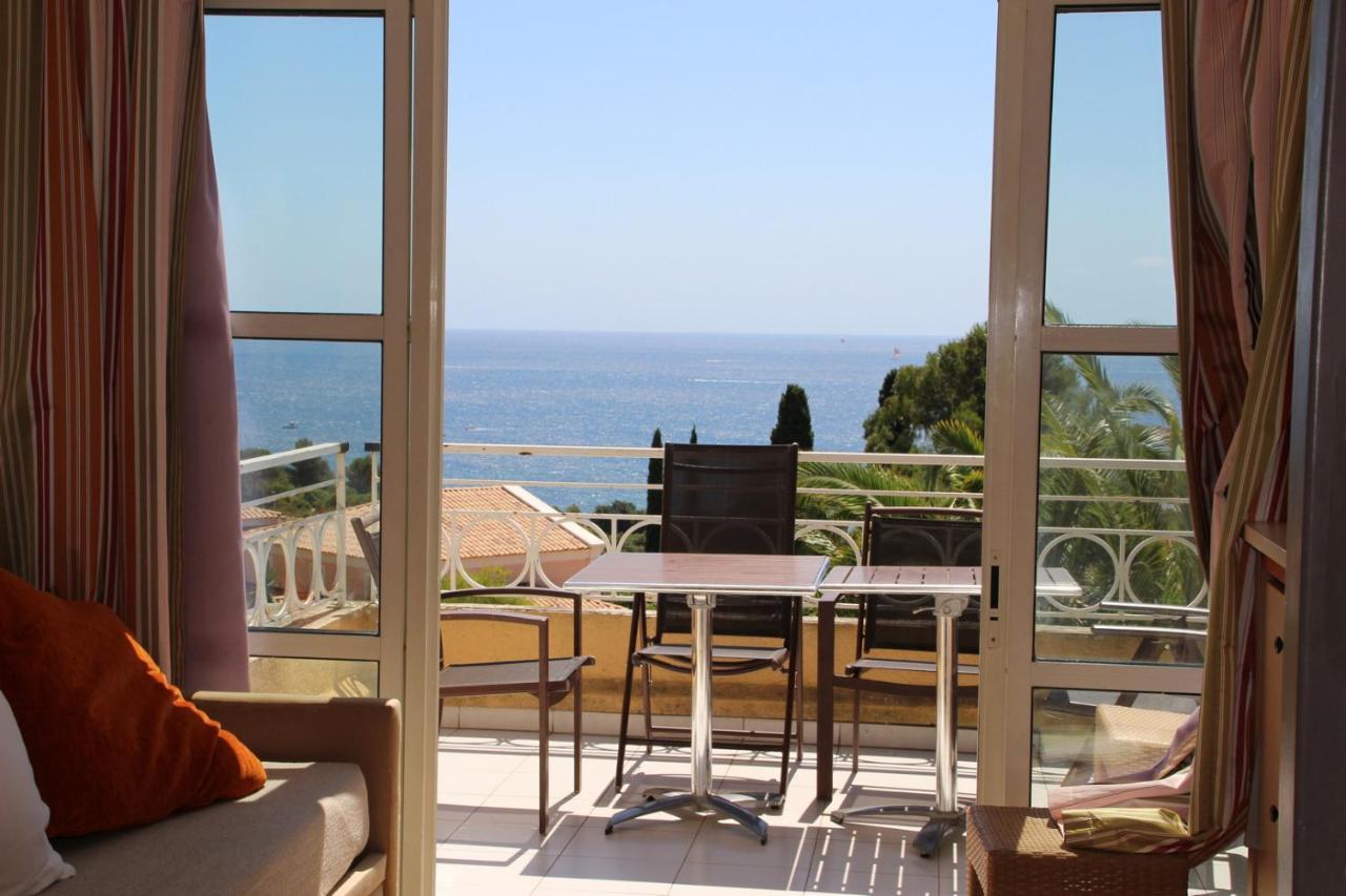Superbe Appartement Avec Vue Mer Et Piscine Saint-Raphaël エクステリア 写真